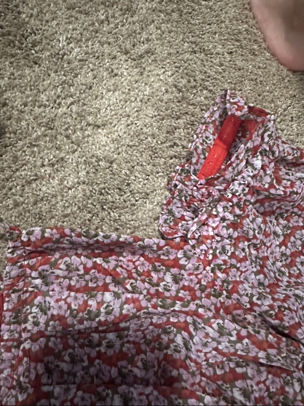 Red Floral Ruffle Crop Top - Picture 6 of 7